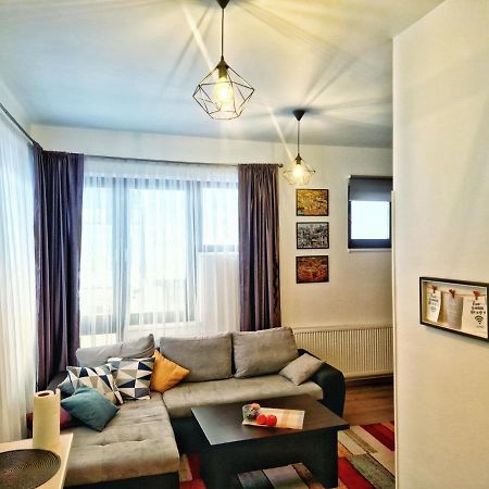 Downtown Apartment Травник Экстерьер фото