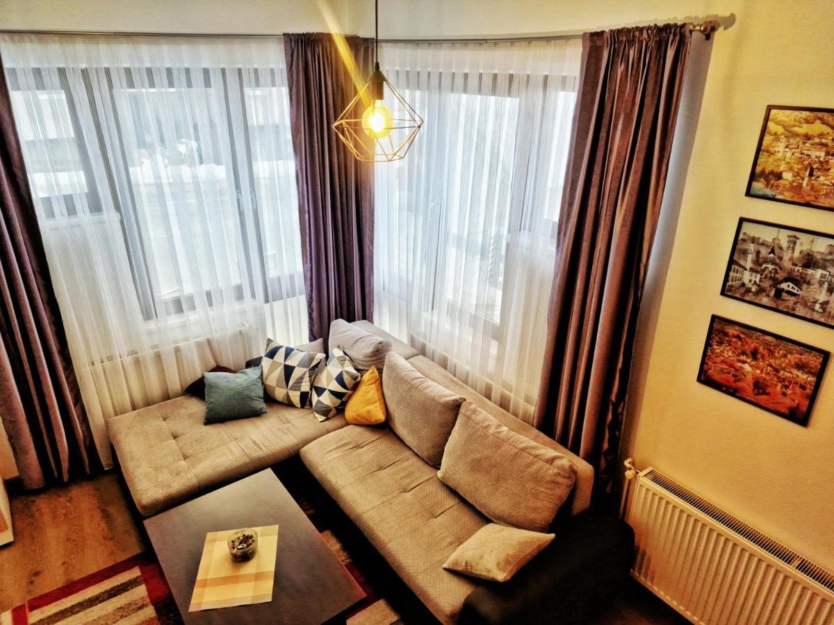 Downtown Apartment Травник Экстерьер фото