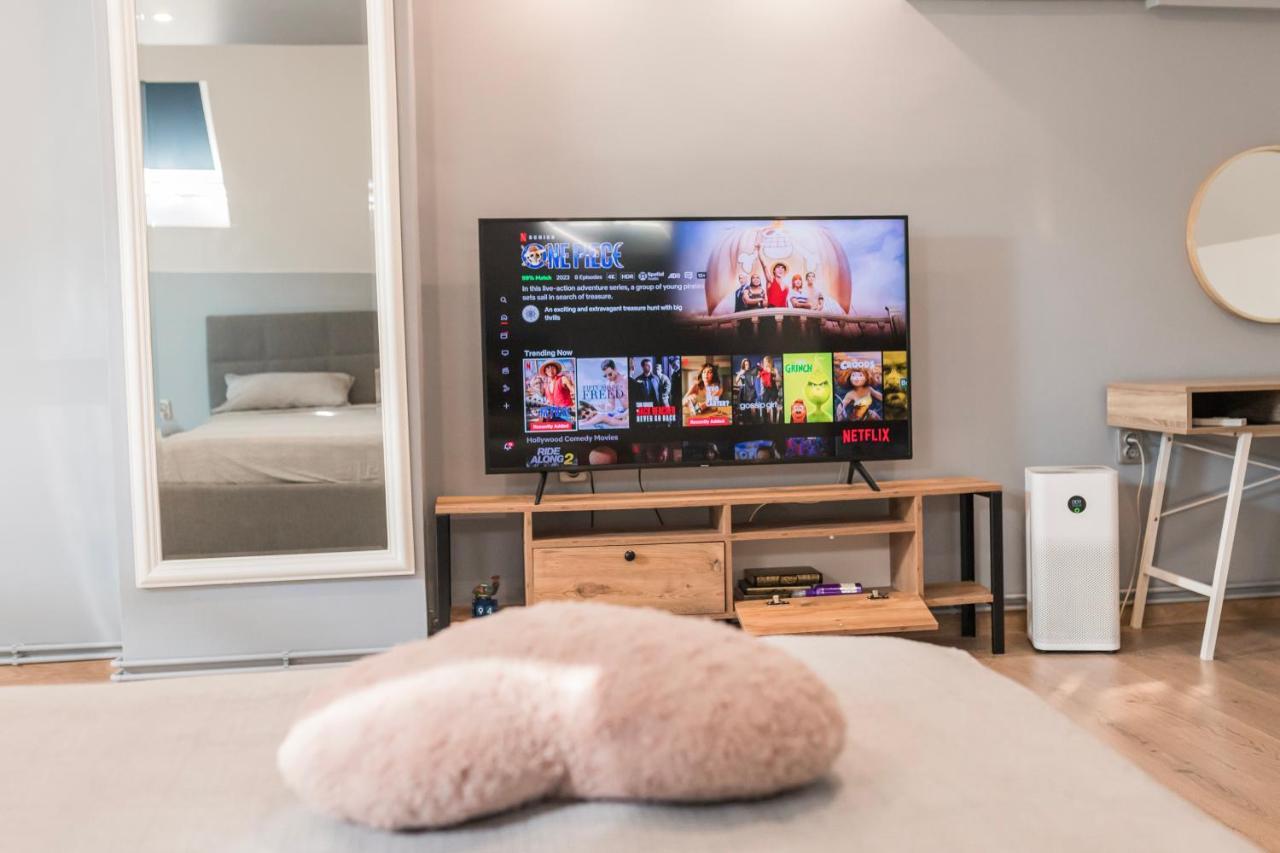 Downtown Apartment Травник Экстерьер фото